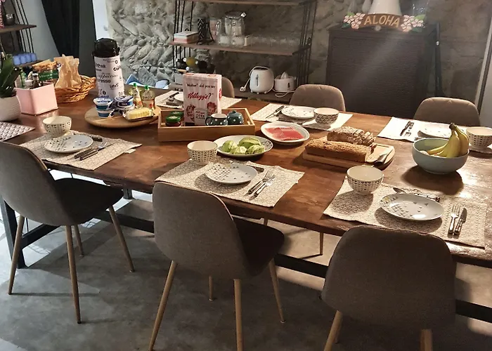 Peyo Et Foodie Oda ve Kahvaltı 3*